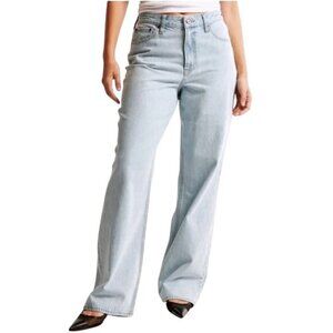 Abercrombie and Fitch The Loose High Rise Jeans Size 27 Curve Love Light Wash
